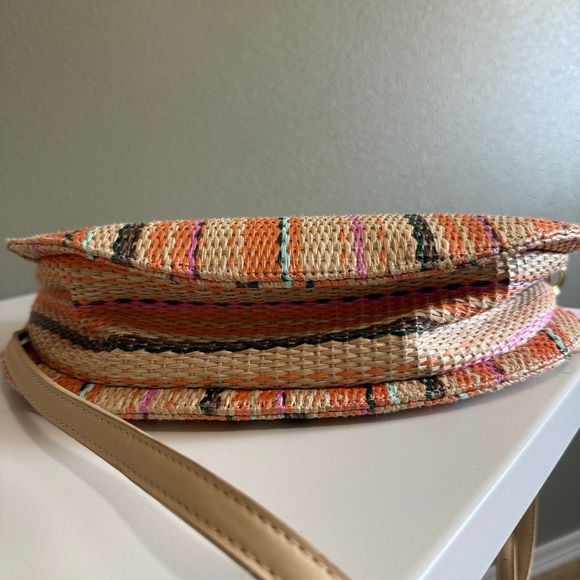 JustFab Wicker Circle Bag with Cane Handle and Boho Colors - Picture 9 of 9